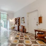 דירה Guesthost - Classy Flat With Terrace Near Corvetto