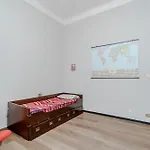 דירה Guesthost - Classy Flat With Terrace Near Corvetto ג'נובה