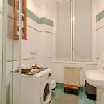 Guesthost - Classy Flat With Terrace Near Corvetto *