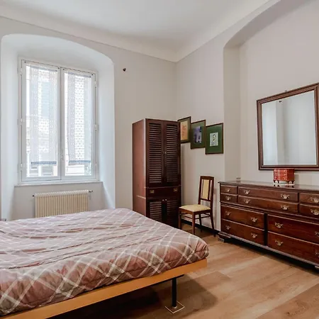 Guesthost - Classy Flat With Terrace Near Corvetto Apartment *