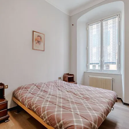Guesthost - Classy Flat With Terrace Near Corvetto *